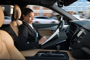 Volvo,projet,drive me,conduite,autonome,2017,XC90,göteborg,100,familles,conducteurs,standards,interface,palettes,volant